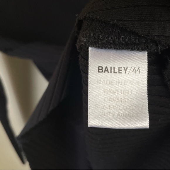 Bailey 44‎ Petula Twist-Front Rib-Knit Top - Picture 6 of 6